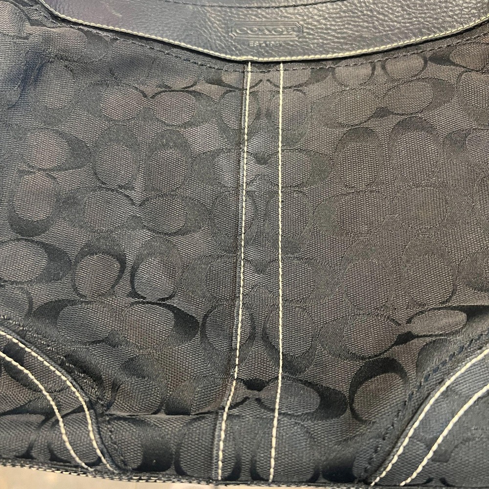 Coach Y2K Hobo Black White Stitch Jacquard Leather Shoulder Bag Adjust Strap - Picture 4 of 9